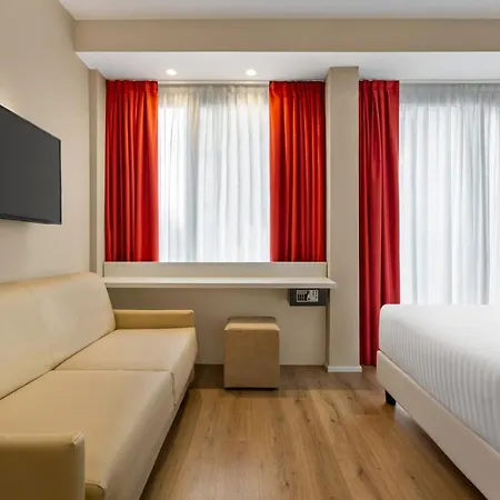 Wyndham Garden Hotel