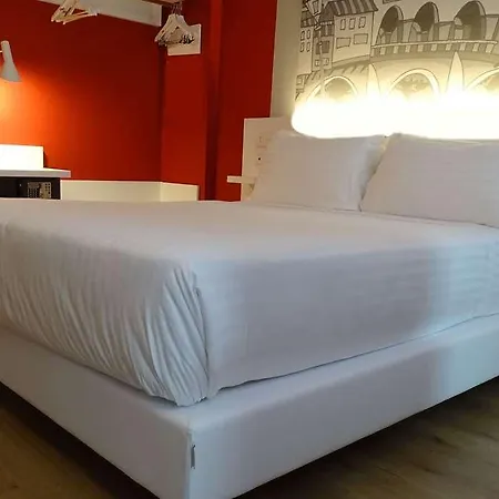 Wyndham Garden 4* Florence