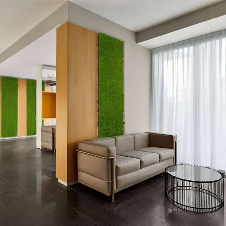 Hotel Wyndham Garden 4*